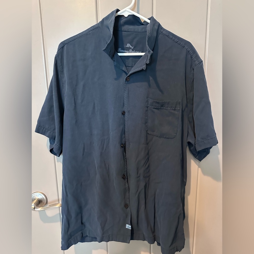 Worn once Men’s Tommy Bahama linen dress shirt